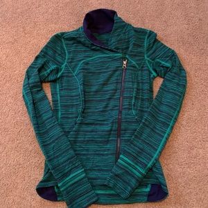 Green lululemon jacket size 4